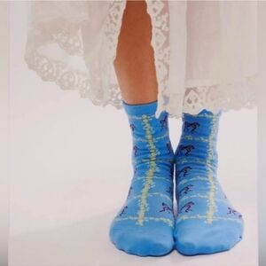 NWT Free PeopleTie A Bow Ankle Socks. Buy Now Price!